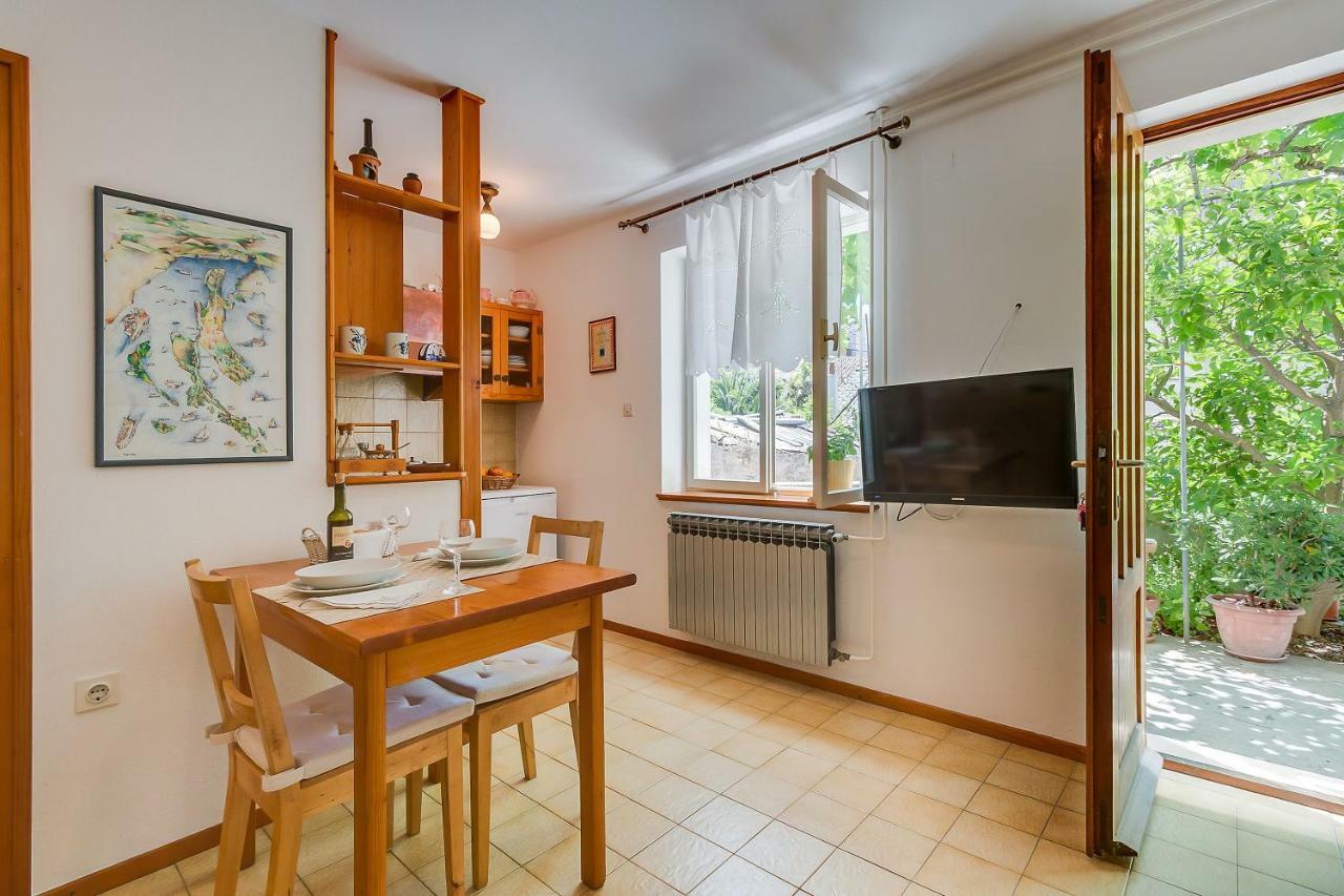 Apartman Pia Mali Lošinj Kültér fotó
