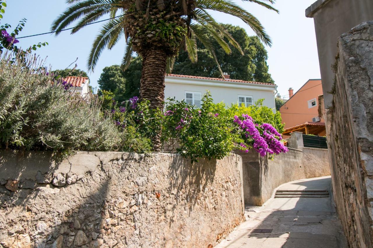 Apartman Pia Mali Lošinj Kültér fotó