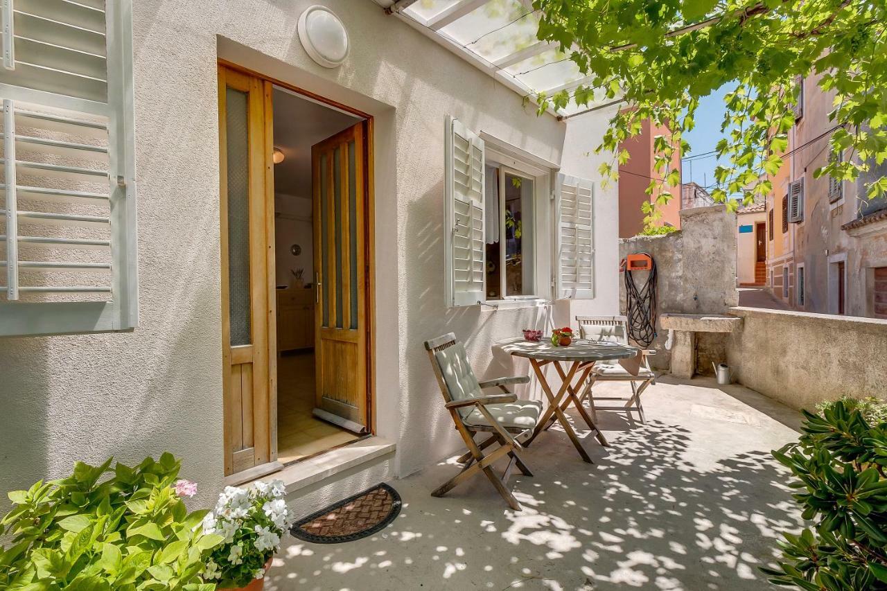 Apartman Pia Mali Lošinj Kültér fotó